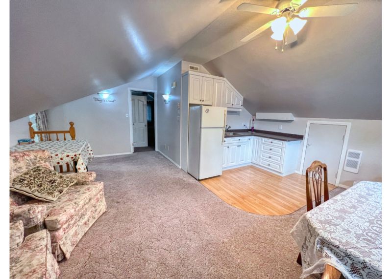 Upper Suite